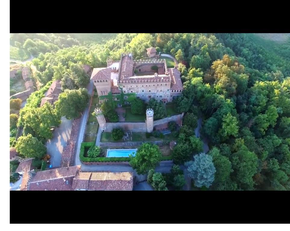 Castello Di Gabiano Villa ภายนอก รูปภาพ
