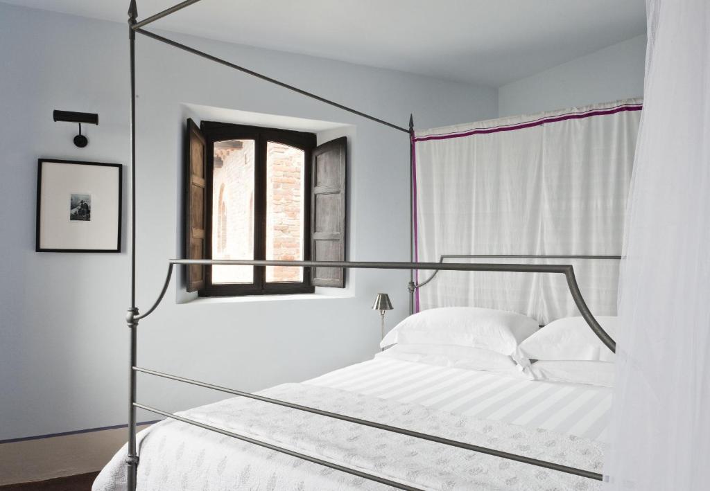 Castello Di Gabiano Villa ภายนอก รูปภาพ