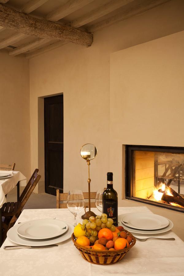 Castello Di Gabiano Villa ภายนอก รูปภาพ